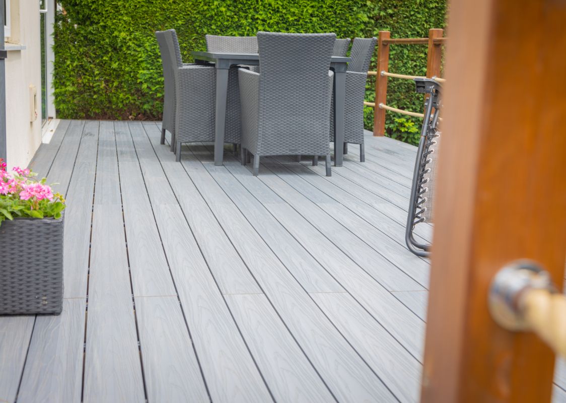 Garden furniture on Alchemy Habitat+ decking